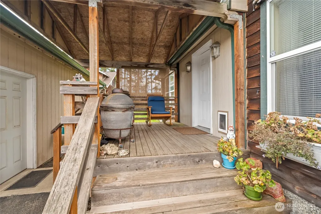 814 Larson Street Friday Harbor WA 98250