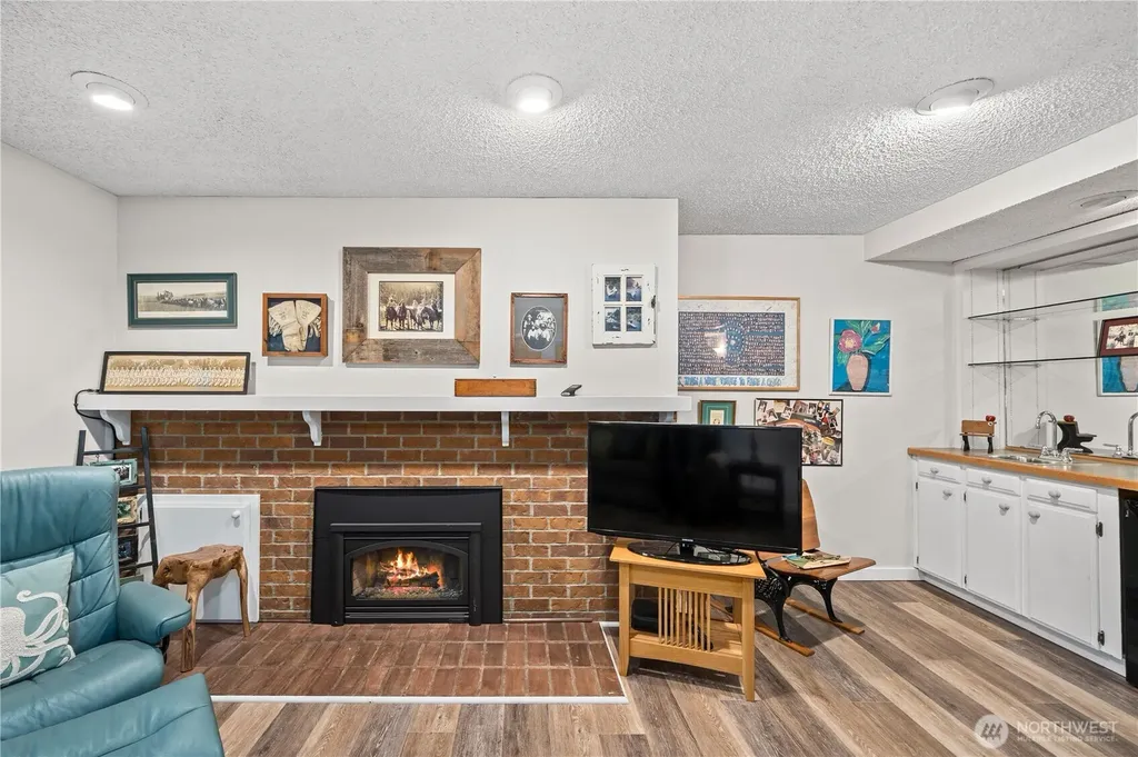 2502 70th Avenue NW Olympia WA 98502
