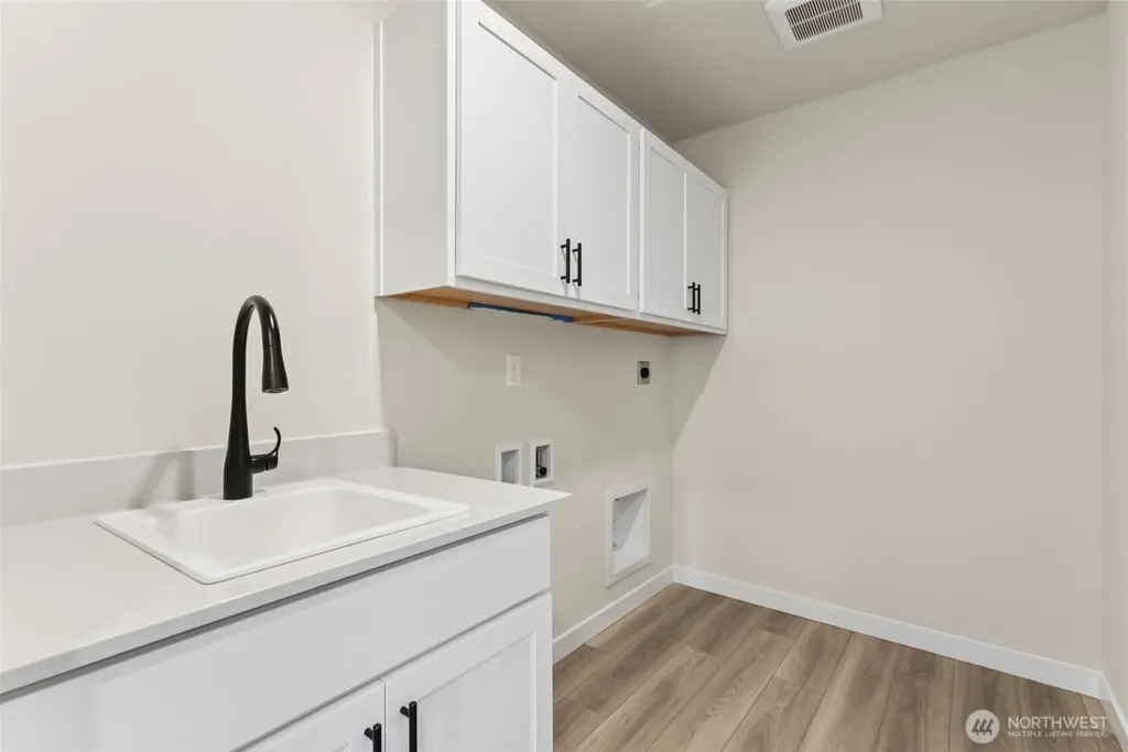 2025 NE Norseman Way Poulsbo WA 98370