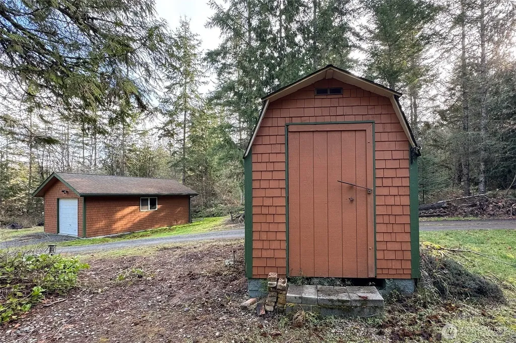 131 Robinson Road Port Angeles WA 98362