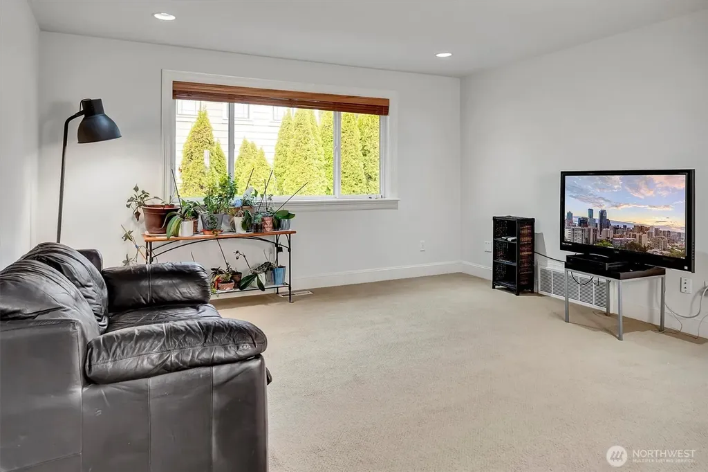 1628 154th Avenue SE Bellevue WA 98007