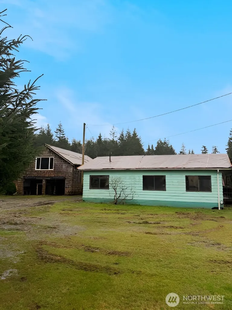 4 Kirkpatrick Road Hoquiam WA 98550
