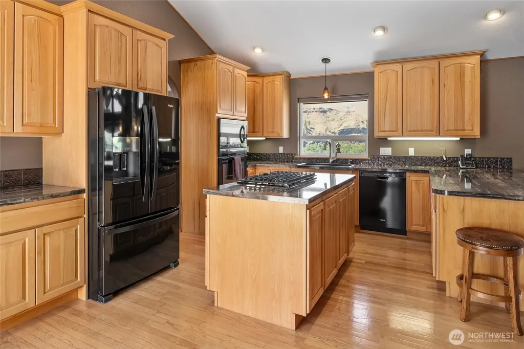 23001 Sr 821 (S. Canyon Road) Ellensburg WA 98926