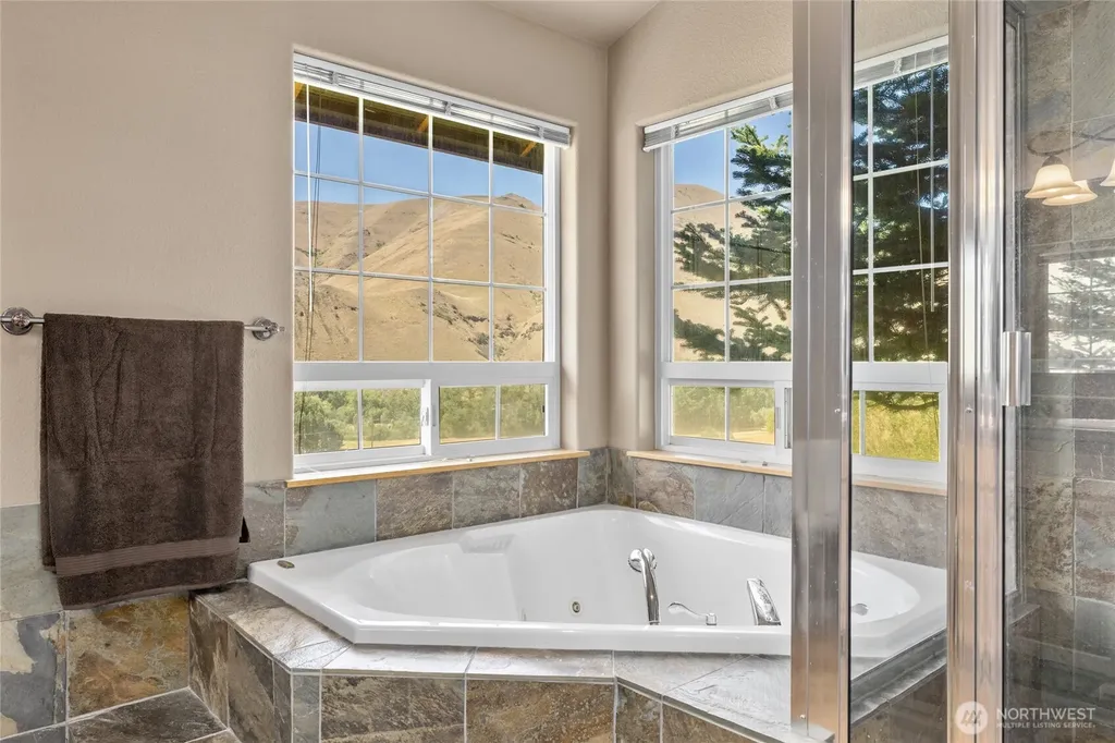 23001 Sr 821 (S. Canyon Road) Ellensburg WA 98926