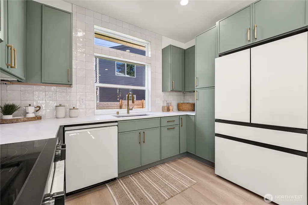 513 NE 123rd Street Seattle WA 98125