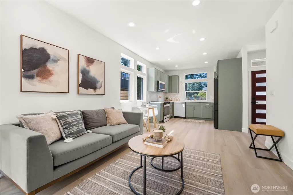 513 NE 123rd Street Seattle WA 98125