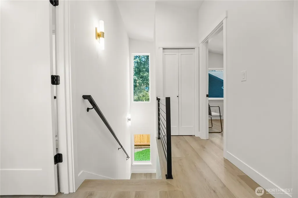 513 NE 123rd Street Seattle WA 98125