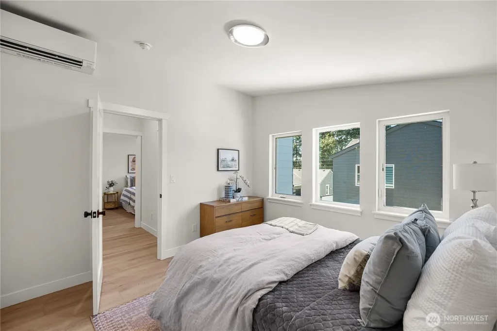 513 NE 123rd Street Seattle WA 98125
