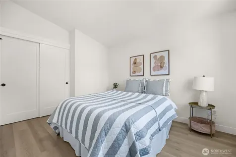 513 NE 123rd Street Seattle WA 98125