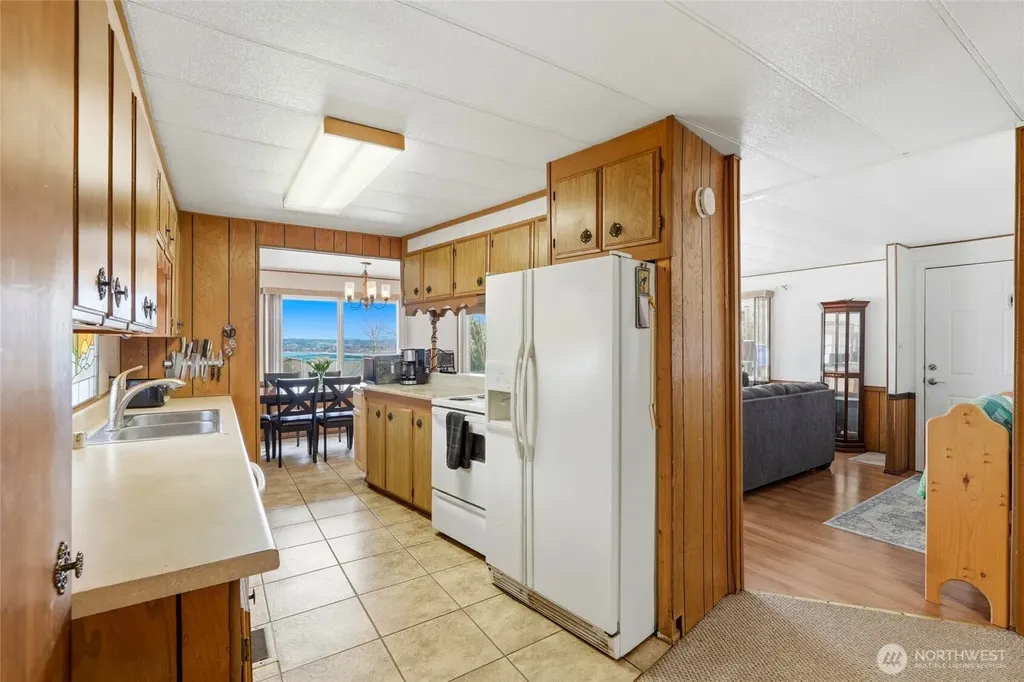 4425 Meridian Avenue N Tulalip WA 98271