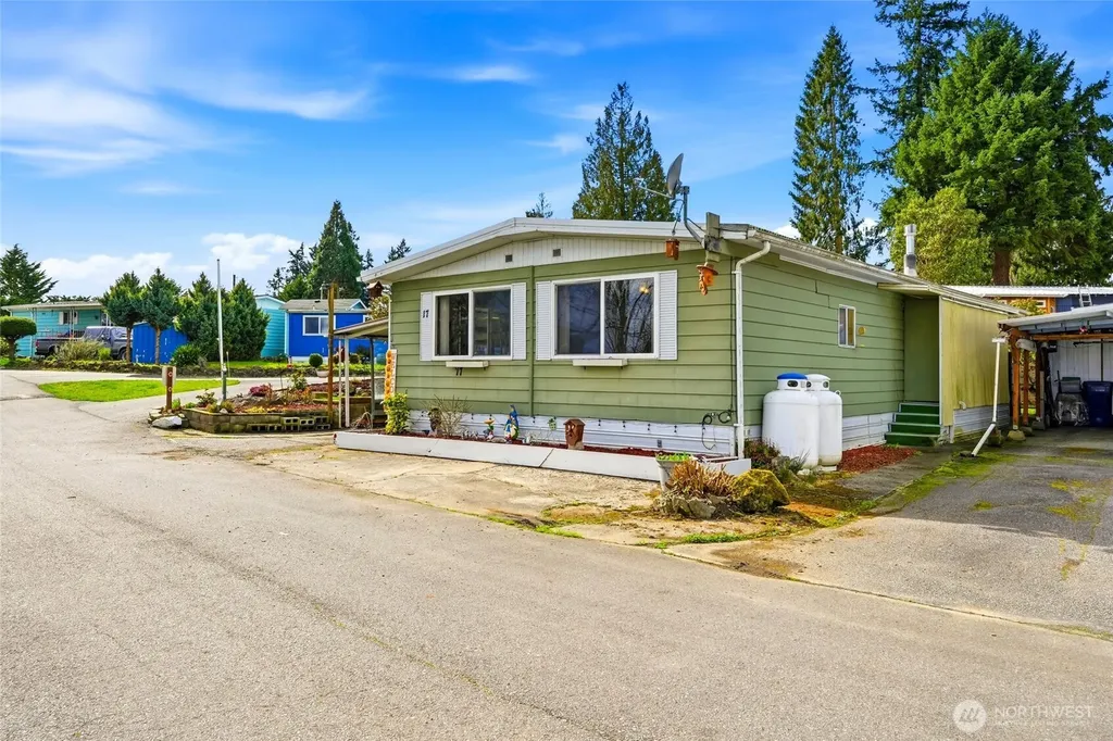 4425 Meridian Avenue N Tulalip WA 98271