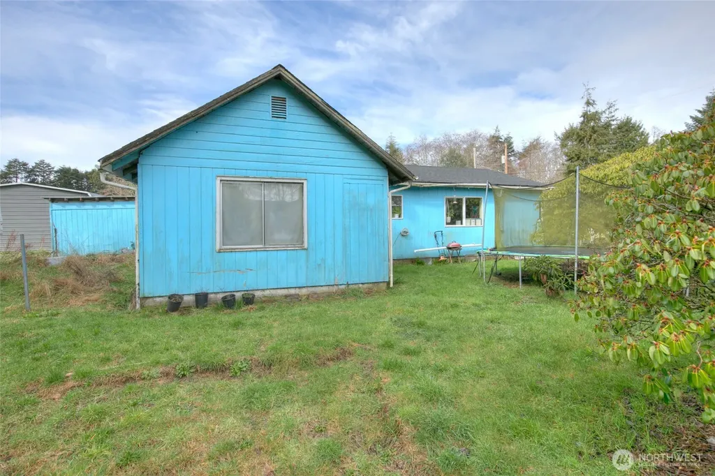 102 Elma Street Copalis Beach WA 98535