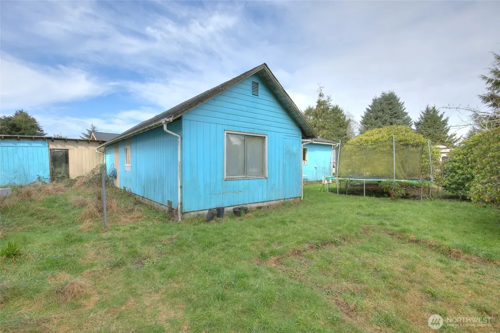 102 Elma Street Copalis Beach WA 98535