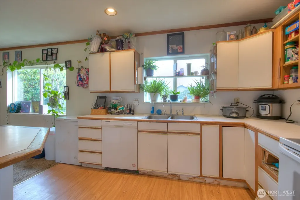 102 Elma Street Copalis Beach WA 98535