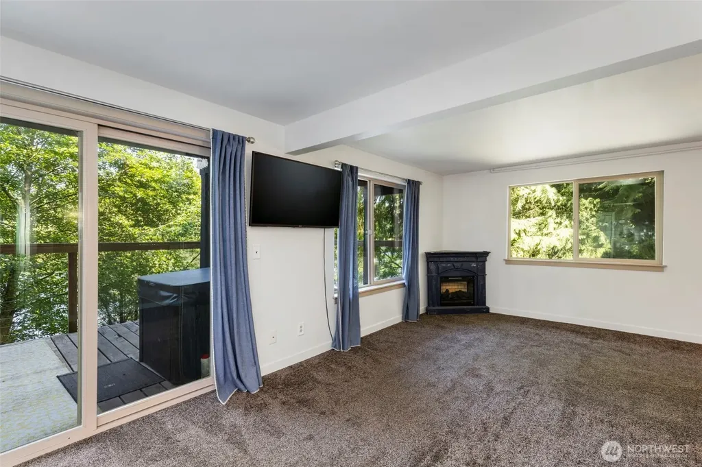12995 Lake Shore Drive NW Poulsbo WA 98370