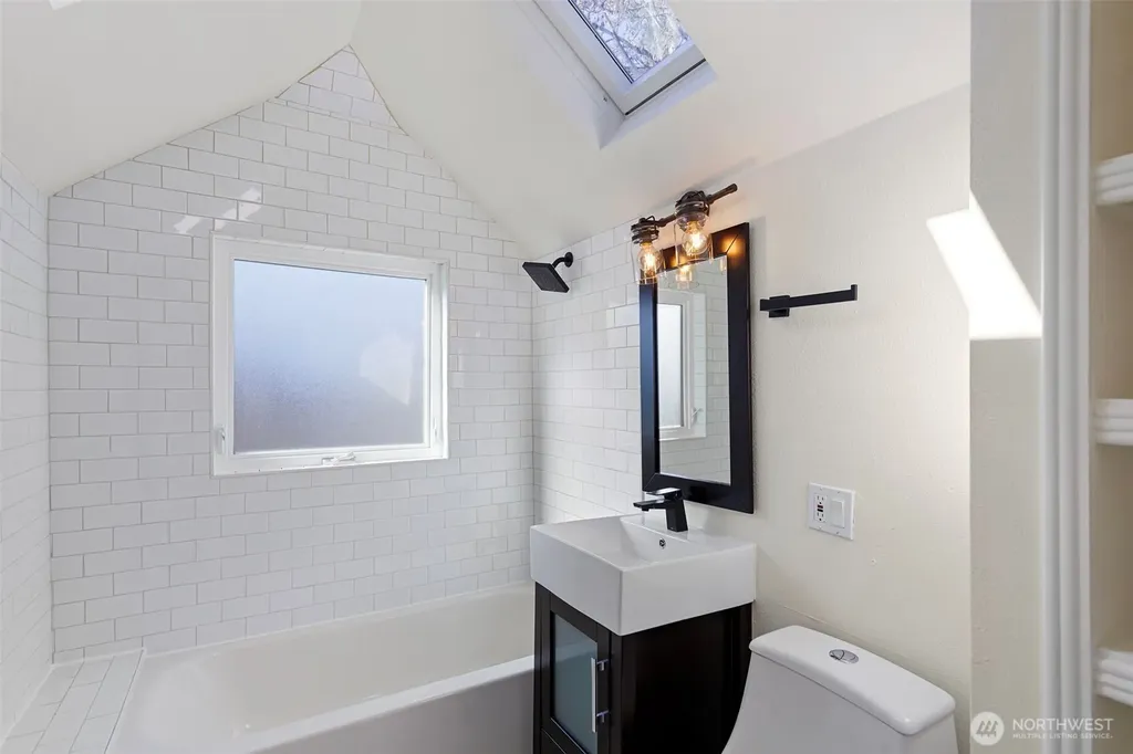 12046 12th Avenue NE Seattle WA 98125