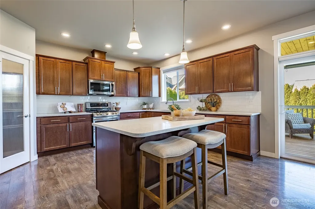 5319 Coastal Loop Blaine WA 98230