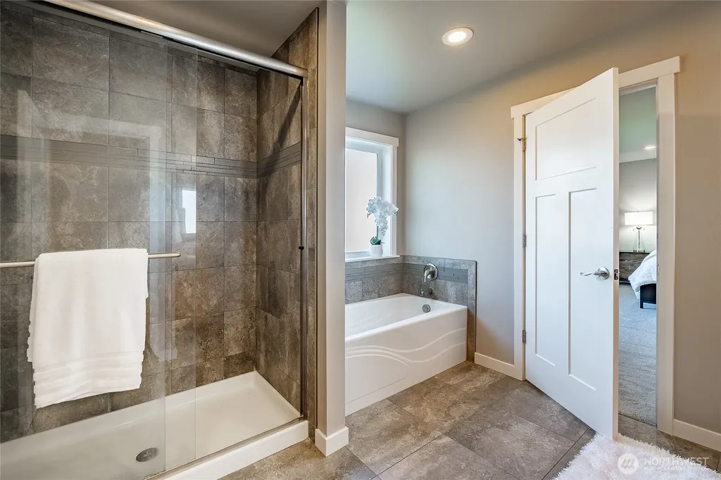 5319 Coastal Loop Blaine WA 98230