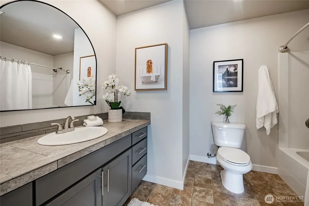 5319 Coastal Loop Blaine WA 98230