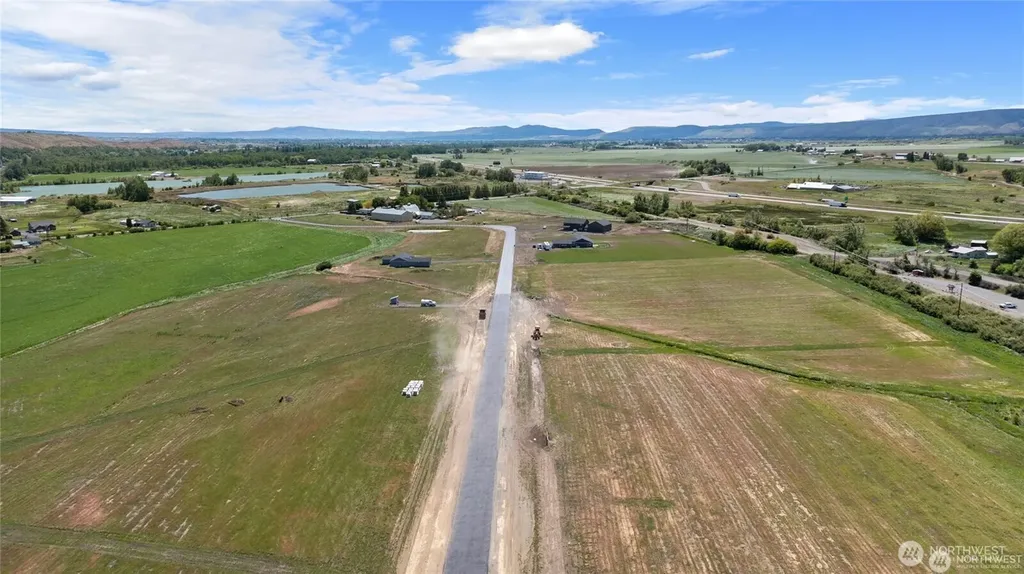 520 Thorp Landing Lane Thorp WA 98946