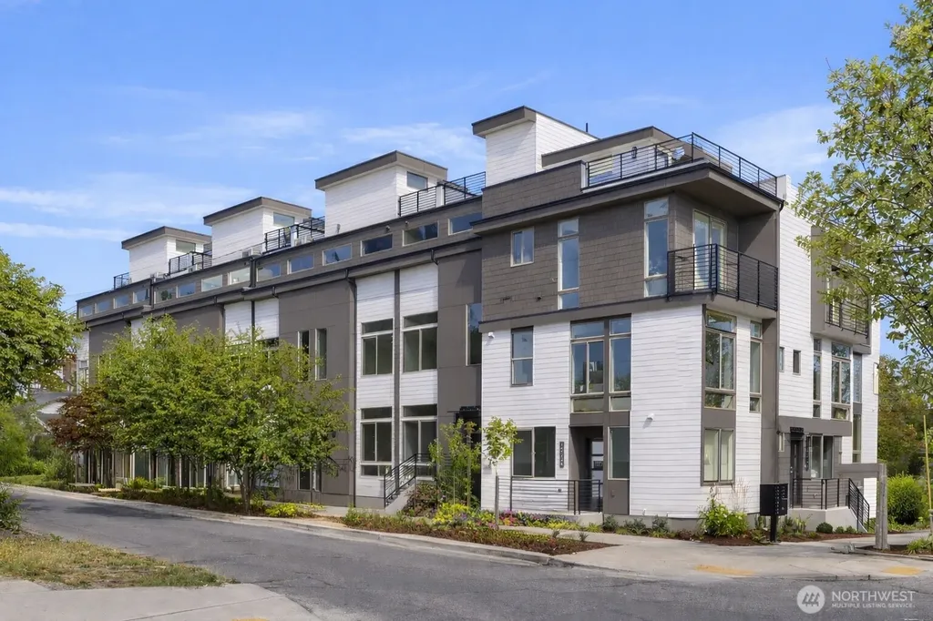 4416 Midvale Avenue N Seattle WA 98103