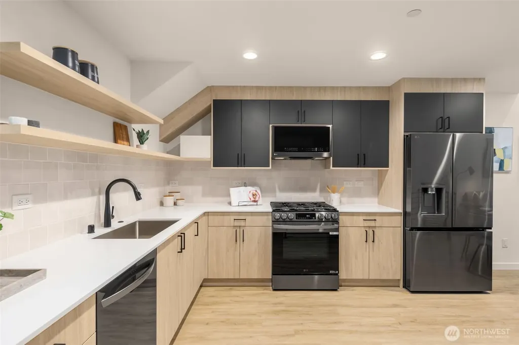 4416 Midvale Avenue N Seattle WA 98103