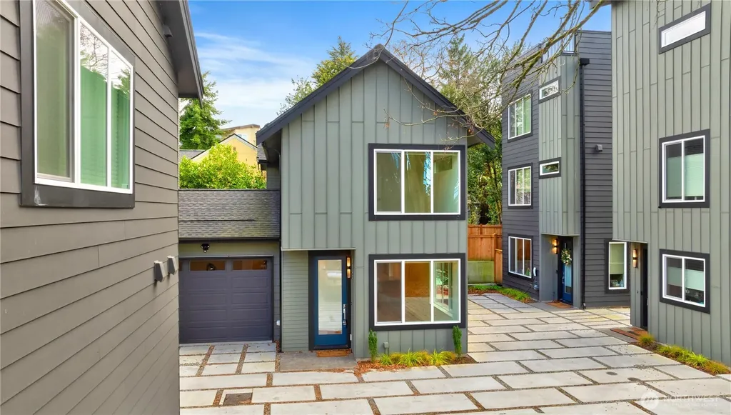 115 N 105th Street Seattle WA 98133