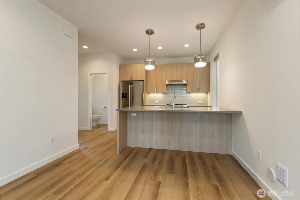 115 N 105th Street Seattle WA 98133