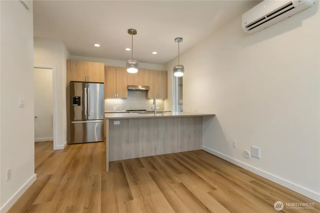 115 N 105th Street Seattle WA 98133