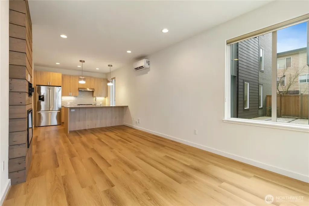 115 N 105th Street Seattle WA 98133