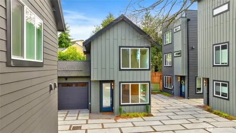 115 N 105th Street Seattle WA 98133