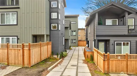 115 N 105th Street Seattle WA 98133