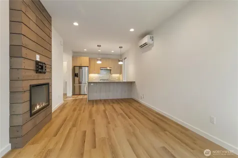 115 N 105th Street Seattle WA 98133