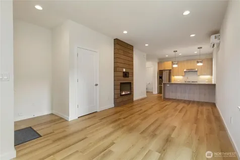 115 N 105th Street Seattle WA 98133