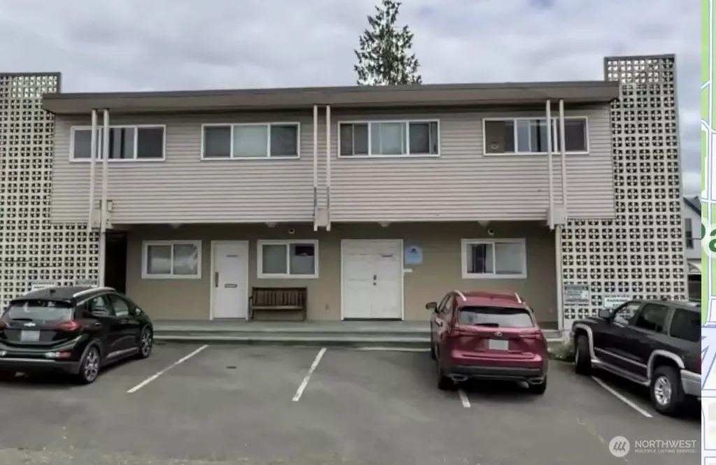 4212 Aurora Avenue N Seattle WA 98103