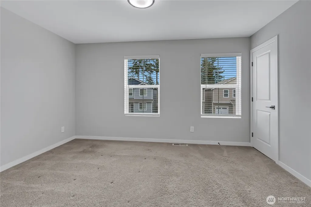 5212 E M Street Tacoma WA 98404