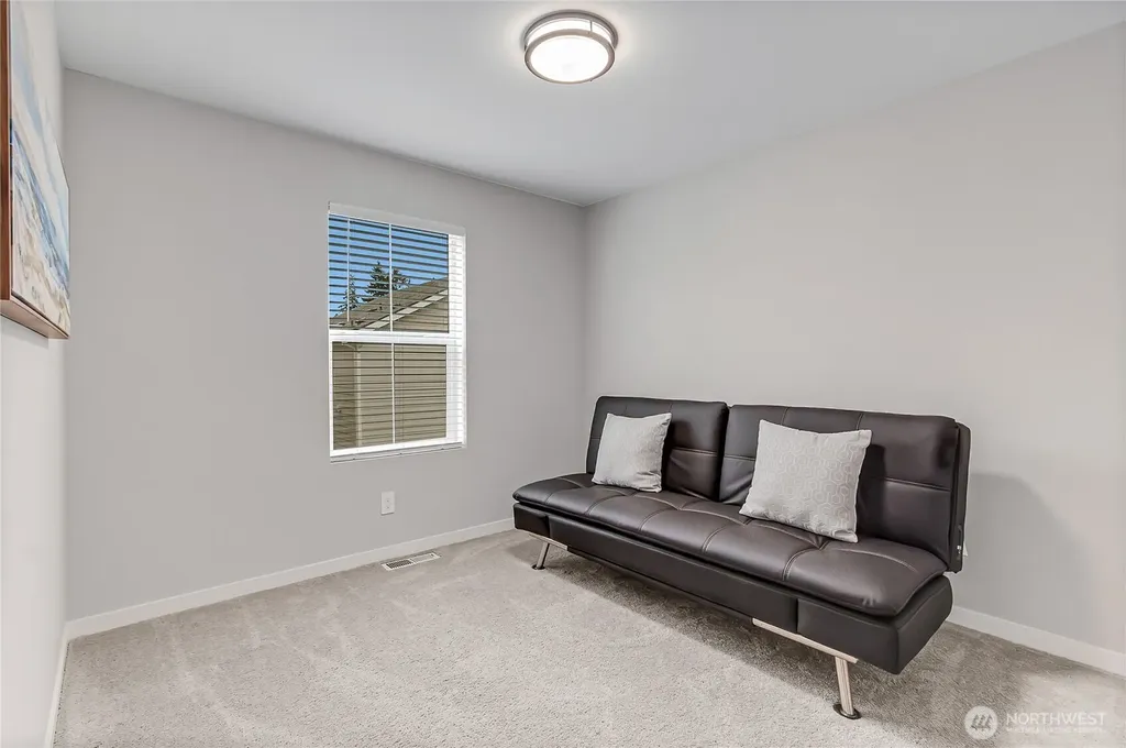 5212 E M Street Tacoma WA 98404