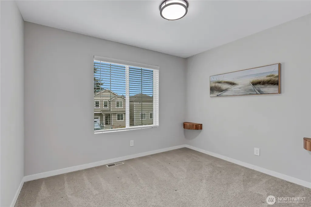 5212 E M Street Tacoma WA 98404