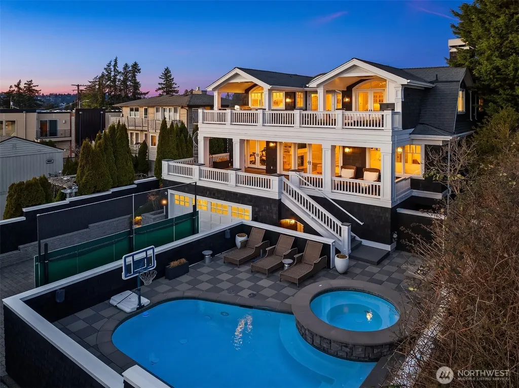 433 11th Avenue W Kirkland WA 98033
