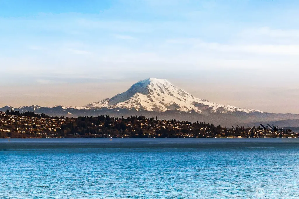 290 125th Place SW Vashon WA 98070