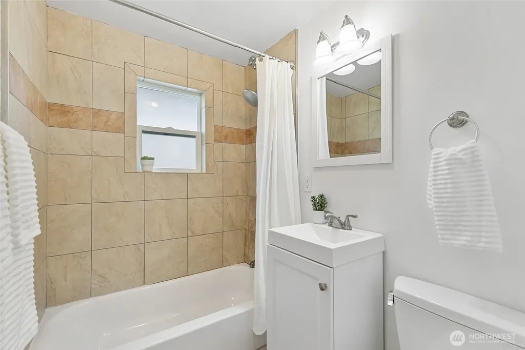 6325 42nd Avenue SW Seattle WA 98136