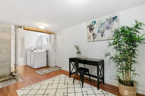 6325 42nd Avenue SW Seattle WA 98136