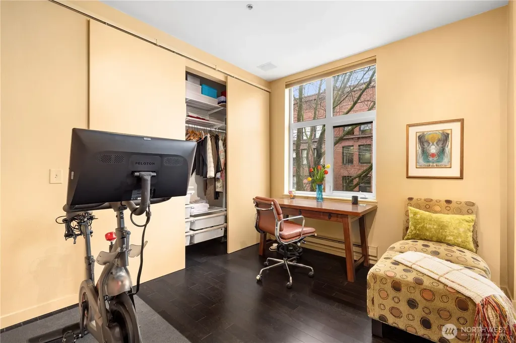 303 E Pike Street Seattle WA 98122
