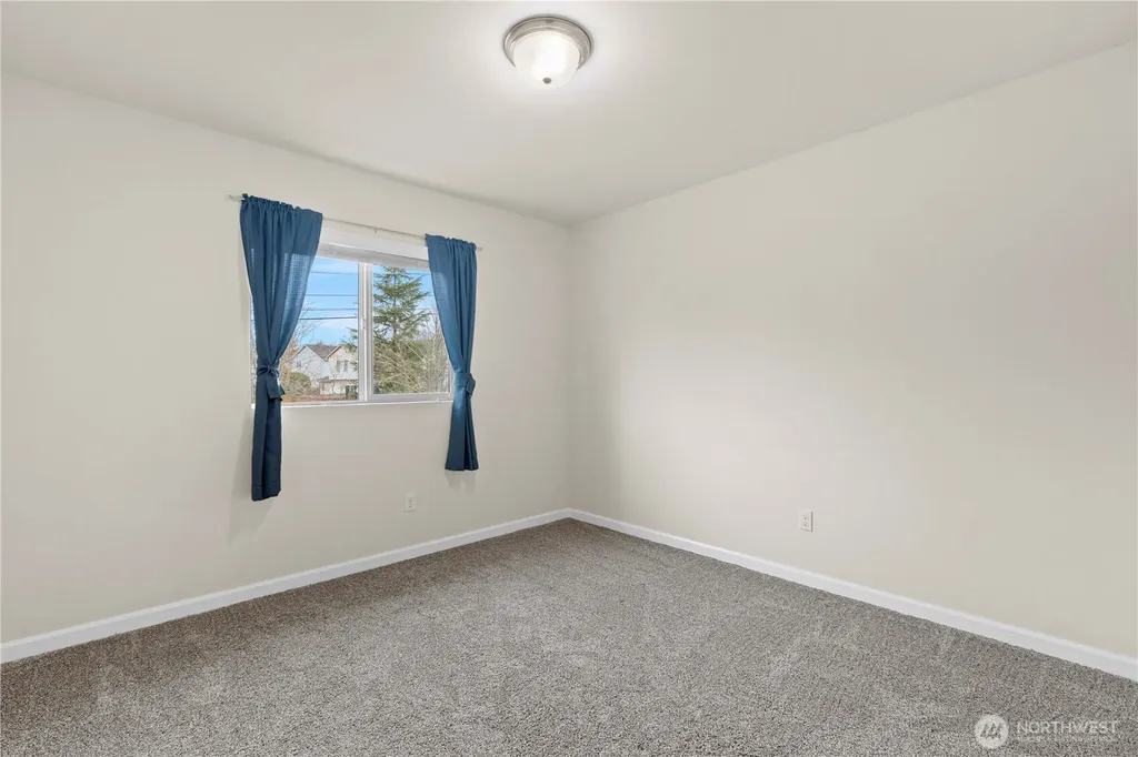 7913 152nd Street Ct E Puyallup WA 98375