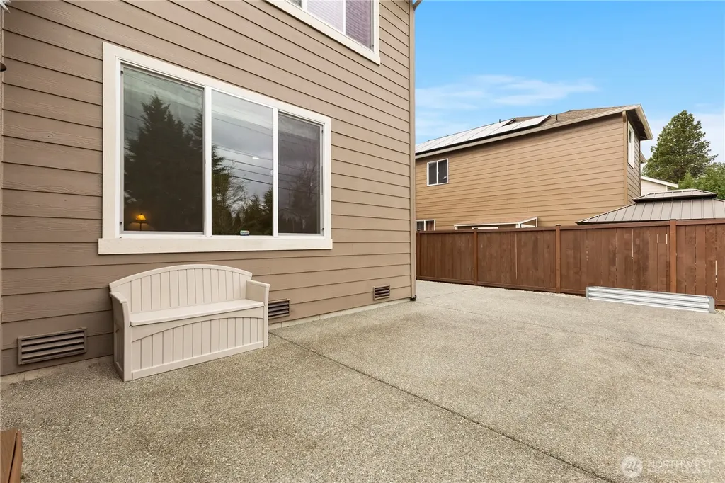 7913 152nd Street Ct E Puyallup WA 98375