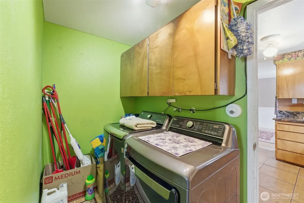 1711 W 15th Avenue Kennewick WA 99337