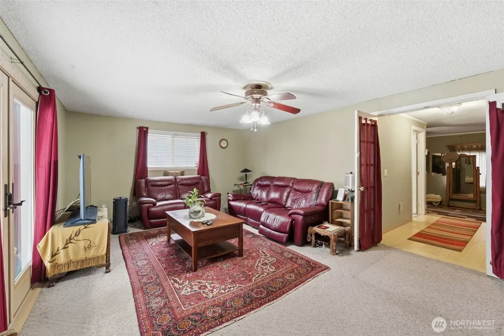 1711 W 15th Avenue Kennewick WA 99337