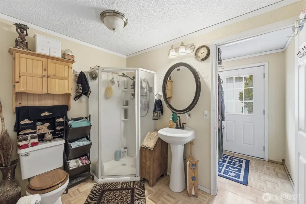 1711 W 15th Avenue Kennewick WA 99337