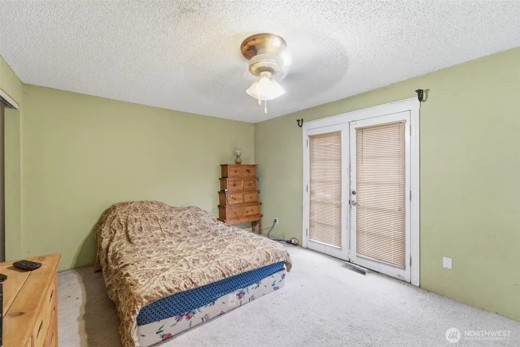1711 W 15th Avenue Kennewick WA 99337