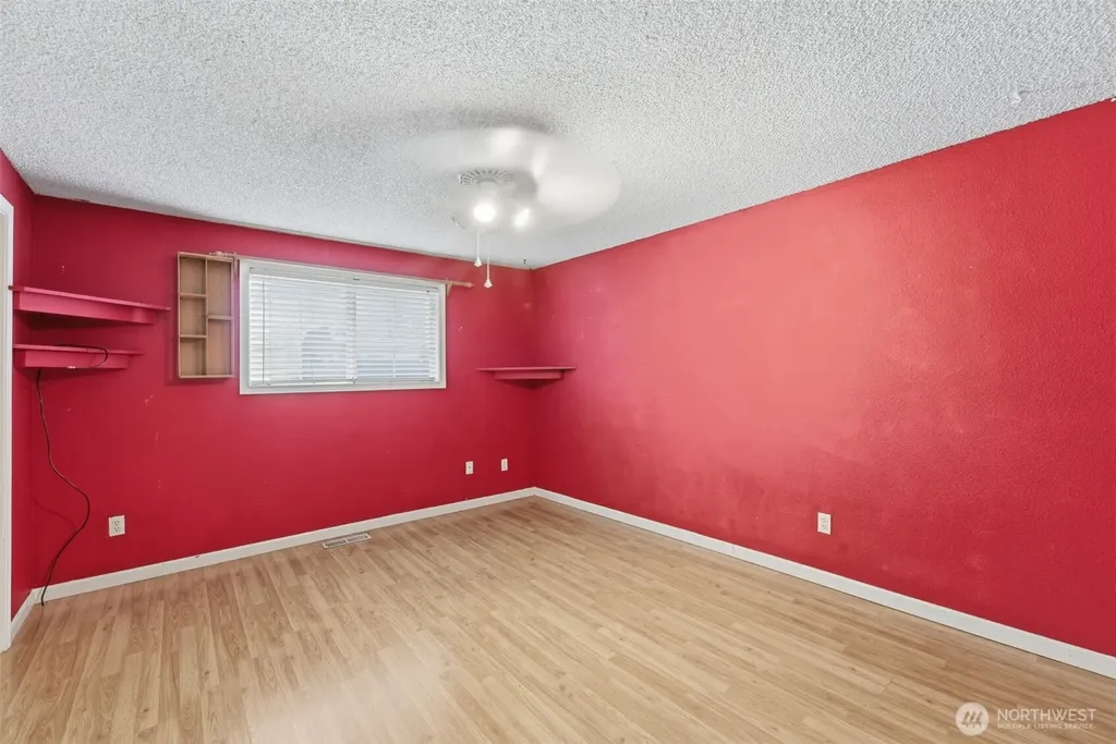 1711 W 15th Avenue Kennewick WA 99337